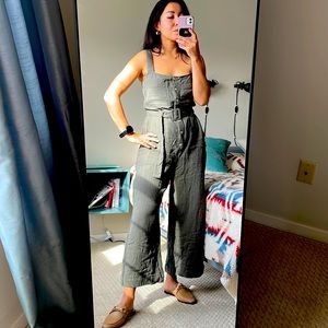 Stylish and super comfy summer jumpsuit